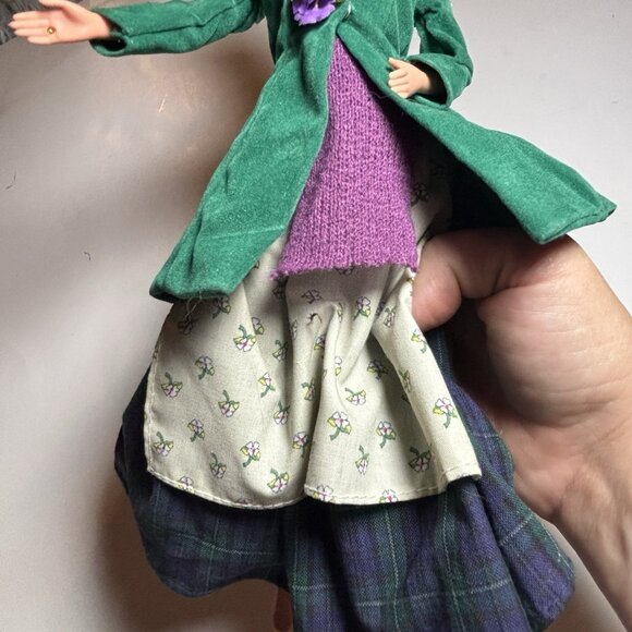 1995 Barbie as Eliza Doolittle in My Fair Lady Collectors Doll #15498 - Picture 3 of 10